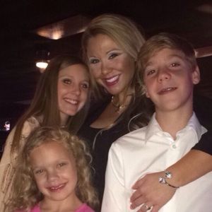 Meet your Posher, Monica